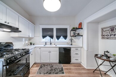 1352 N Lucerne Ln, Fresno, CA 93728 - photo 6