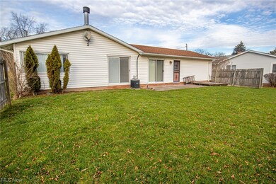 22440 Sandalwood Rd, Bedford, OH 44146 - photo 6