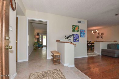 Foyer-Living Room