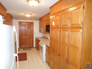 1030 Harrison St, Auburn, KS 66402 - photo 2