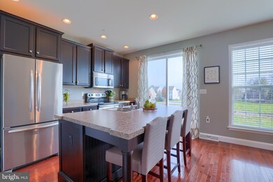 231 Keinath St, Mount Joy, PA 17552 - photo 3