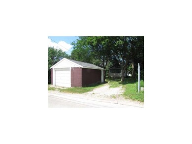Garage.