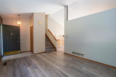 1905 E Maish Ave, Des Moines, IA 50320 - photo 3