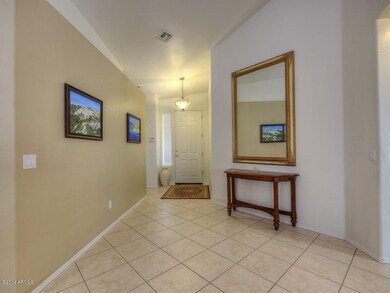 002_Foyer