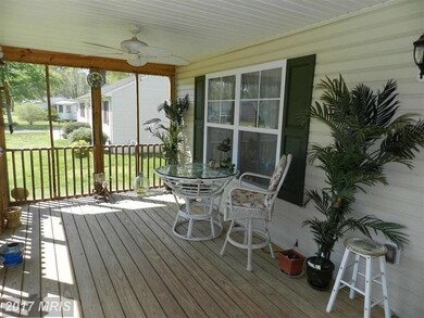 300 Monroe Dr, Colonial Beach, VA 22443 - photo 2