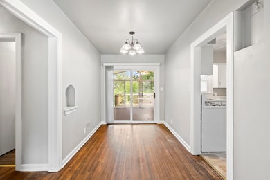 915 W 9th St, Cedar Falls, IA 50613 - photo 5