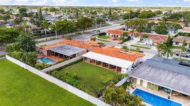 2341 SW 92nd Place, Miami, FL 33165 - photo 5