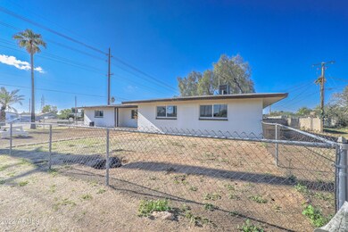 404 N Crismon Rd-3