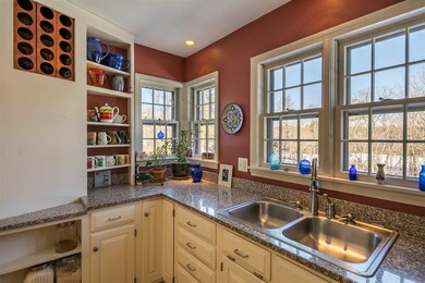 586 Quechee Rd, Hartland, VT 05048 - photo 7