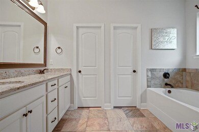 Garden tub, Separate Shower, Dual Vanity