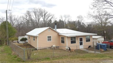 1615 Jackson Lake Rd, High Point, NC 27263 - photo 2