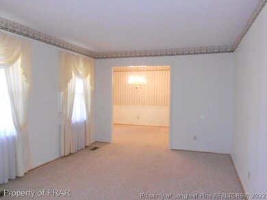 1206 Castle Rock Dr, Fayetteville, NC 28304 - photo 2