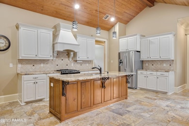 113 Windberg Ln-9