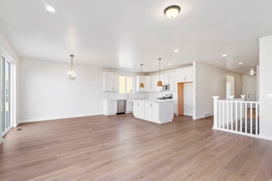 462 N 950 W, American Fork, UT 84003 - photo 5