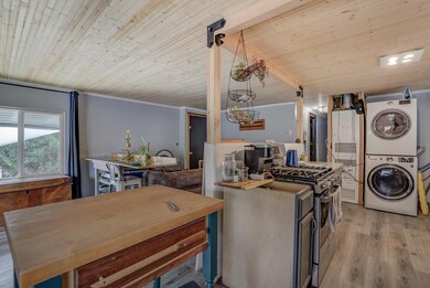 4530ChippewaLane-23