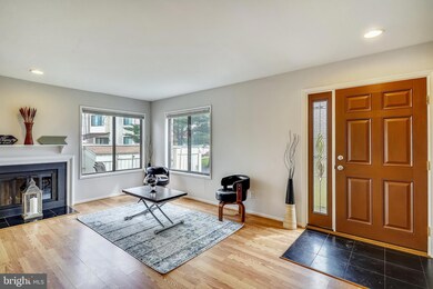 4 Sparrow Valley Ct, Montgomery Village, MD 20886 - photo 4