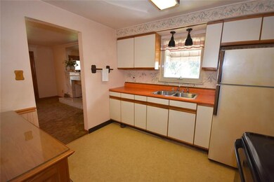 Eat in Kitchen