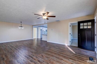 659 F St NE, Linton, IN 47441 - photo 4