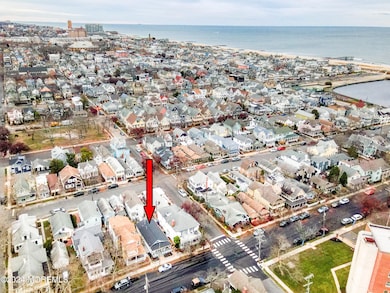 Close to the Lake and Beach