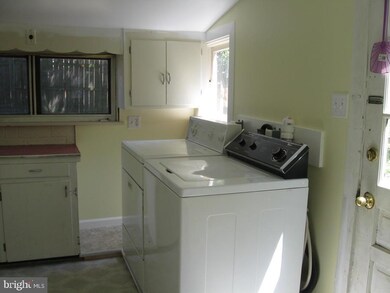 691 Cherry St, Columbia, PA 17512 - photo 7