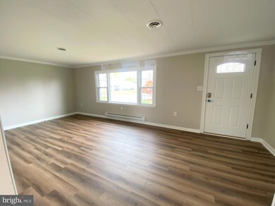 10162 Locust St, Laurel, DE 19956 - photo 2