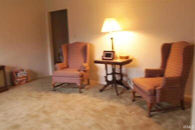 2712 W Twickingham Dr, Muncie, IN 47304 - photo 4