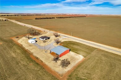 3 bedroom 2 bath home with 2 outbuildings