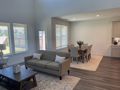 14002 Grand Teton Ln, Conroe, TX 77384 - photo 4