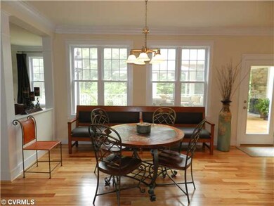 Kitchen - Eat-in area of kitchen, all the windows and the fabulous view to the outdoor retreat!