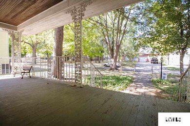 518 College Ave, Lincoln, IL 62656 - photo 4