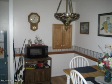 9501 Plumwood Rd, Louisville, KY 40291 - photo 6