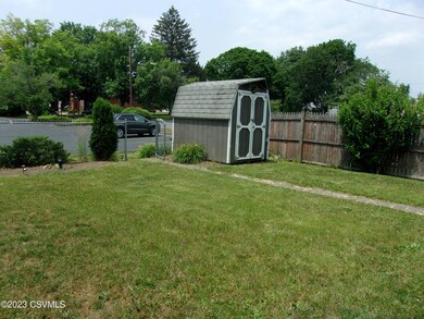 136 N Arch St, Milton, PA 17847 - photo 4