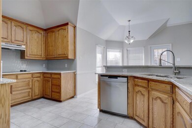 111 Heneretta Dr, Hurst, TX 76054 - photo 5