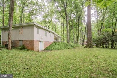 11401 Woodland Dr, Lutherville Timonium, MD 21093 - photo 4