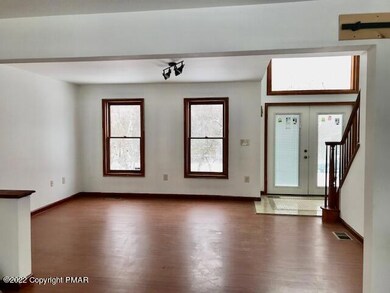 2426 Allegheny Dr, Blakeslee, PA 18610 - photo 5