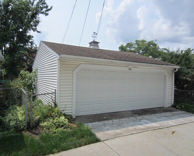 715 Norfolk Ave, Westchester, IL 60154 - photo 6