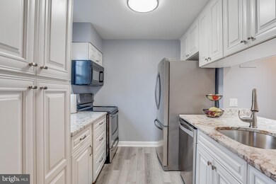 14481 Saint Germain Dr, Centreville, VA 20121 - photo 5