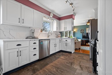 342 Woodland Hills Rd, Batavia, IL 60510 - photo 5