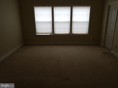 628 Cedar Spring St, Gaithersburg, MD 20877 - photo 4