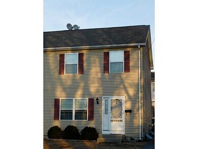 4 Garvey Ct unit 4, Central Falls, RI 02863 - photo 2