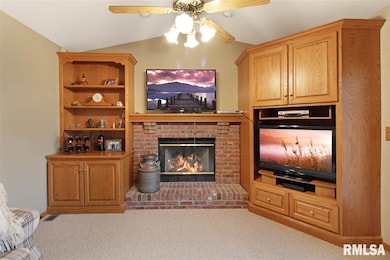 5519 N Cedarwilde Ct, Peoria, IL 61615 - photo 6