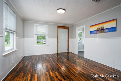 120 S Jackson St, Ionia, MI 48846 - photo 5