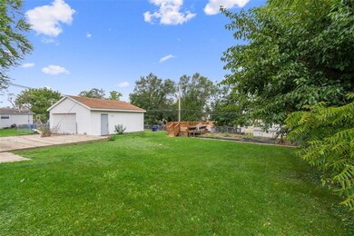 938 15th Ave SW, Cedar Rapids, IA 52404 - photo 6