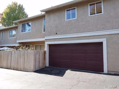 HOA keeps the exterior and fences in great conditi