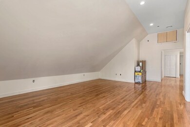 152 Robbins St unit 3, Waltham, MA 02453 - photo 3