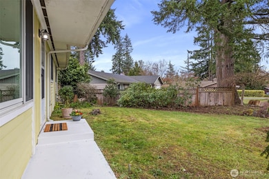 2062 SE Beech Ct, Port Orchard, WA 98366 - photo 2