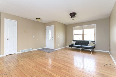 9021 Hobbit Cir, Kalamazoo, MI 49009 - photo 3