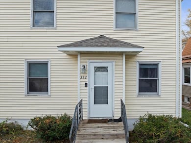 312 S Palmetto Ave, Marshfield, WI 54449 - photo 2