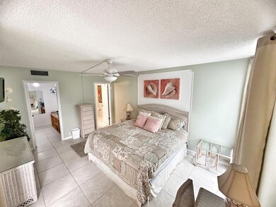 Fairwinds Cove unit 103, Jensen Beach, FL 34957 - photo 4