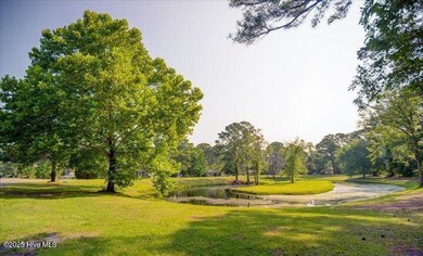 Horse shoe pond